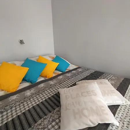 Moris 2 Goscinne Kwatera prywatna Łeba