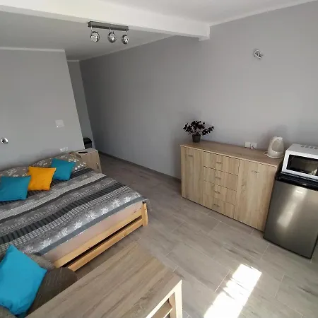 Moris 2 Goscinne Проживание в семье