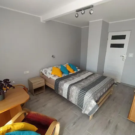 Проживание в семье Moris 2 Goscinne *