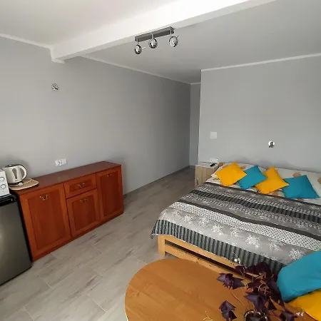 Moris 2 Goscinne Проживание в семье